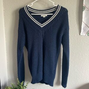 American Eagle Navy V-neck sweater (XS)